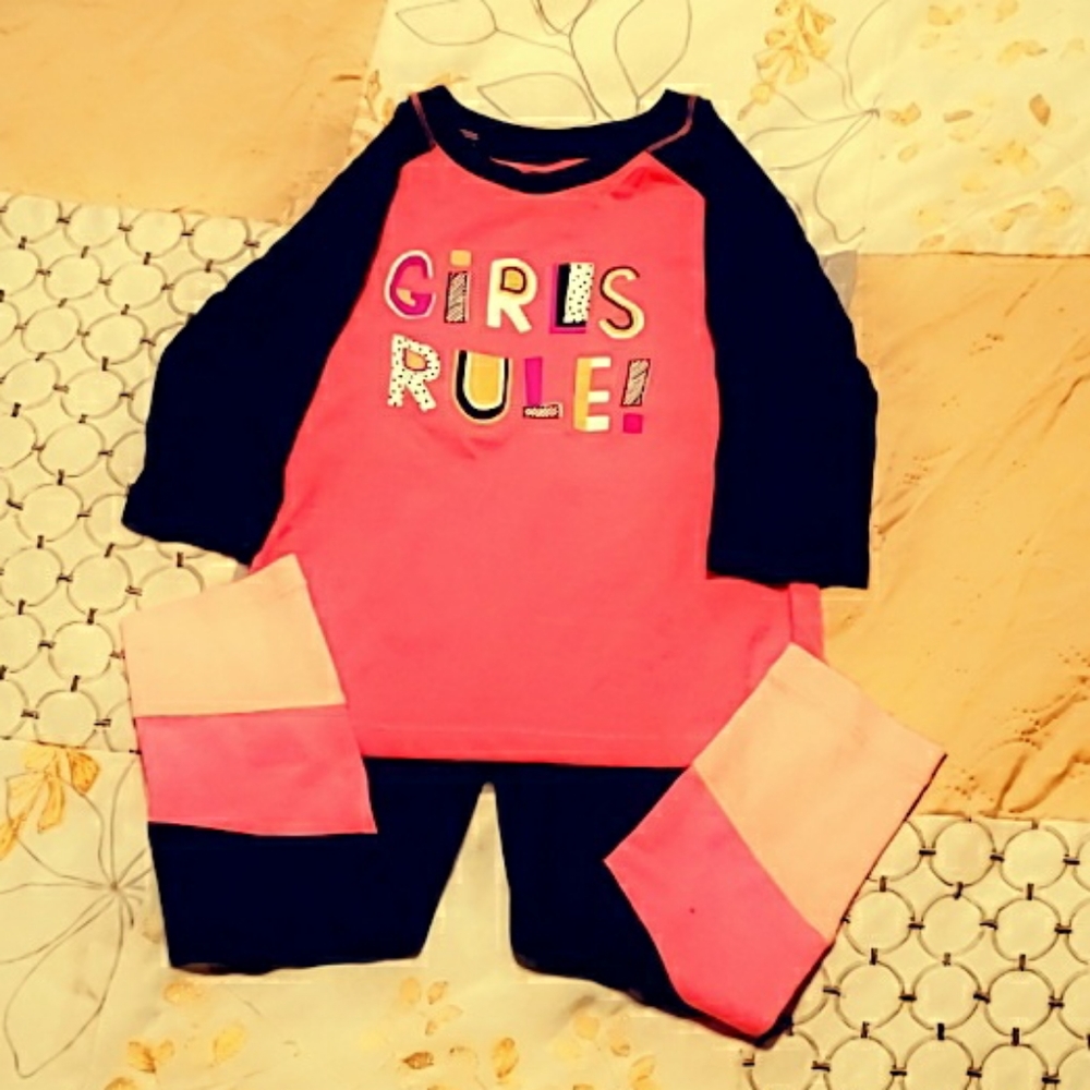 Matching girls pants & top never worn